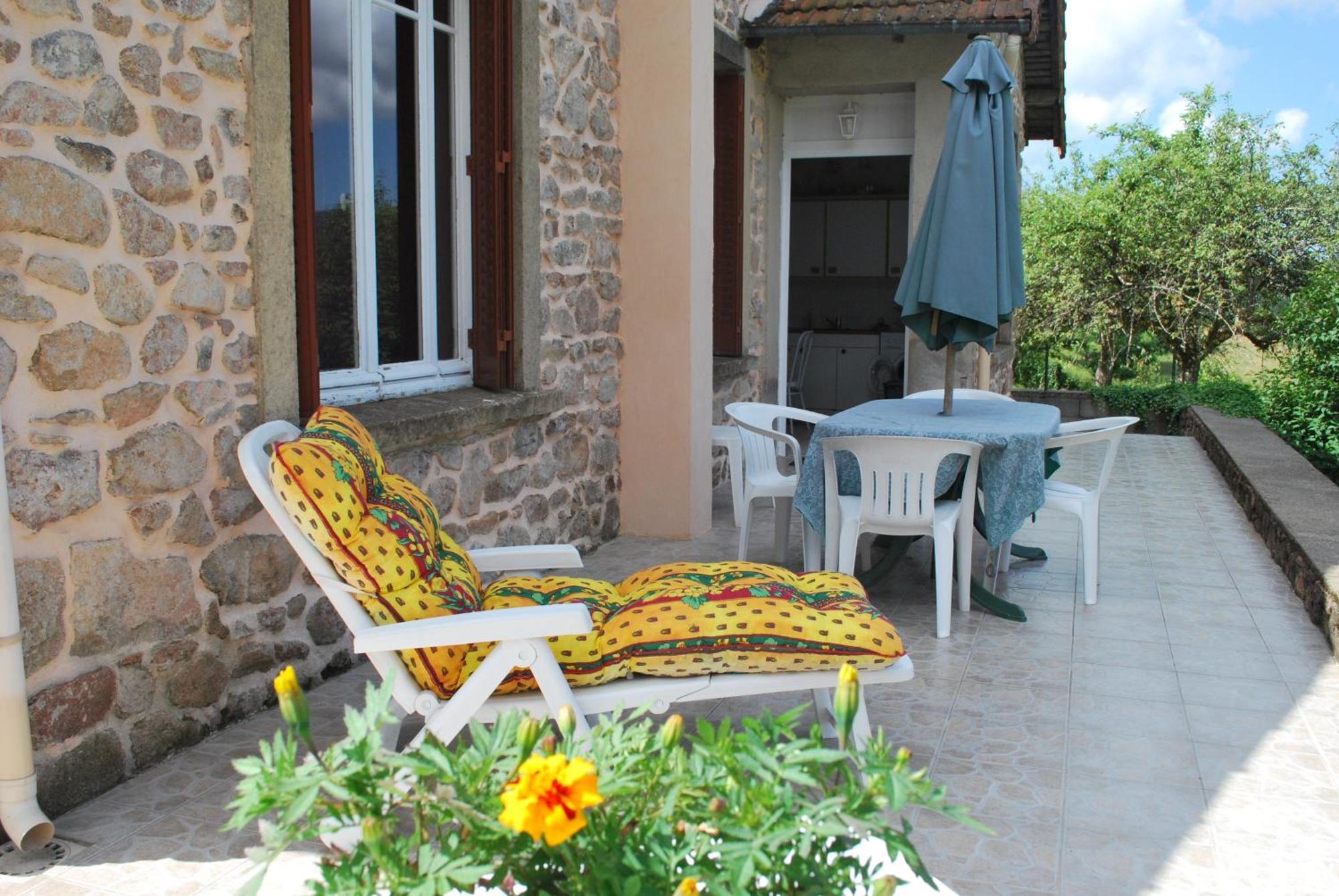 Gite Des Sapins Ranchal Exterior photo